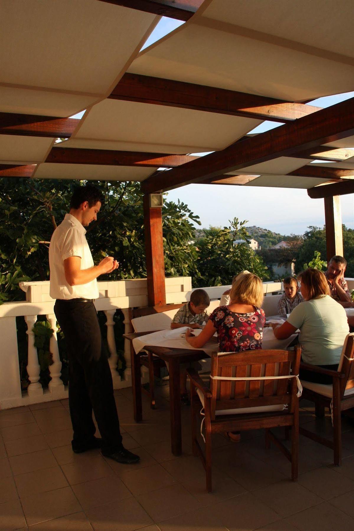 Hotel Stipe Drage Εξωτερικό φωτογραφία